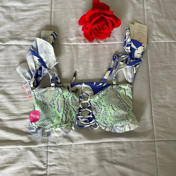 Maaji ruffle reversible bikini top - Picture 7 of 14